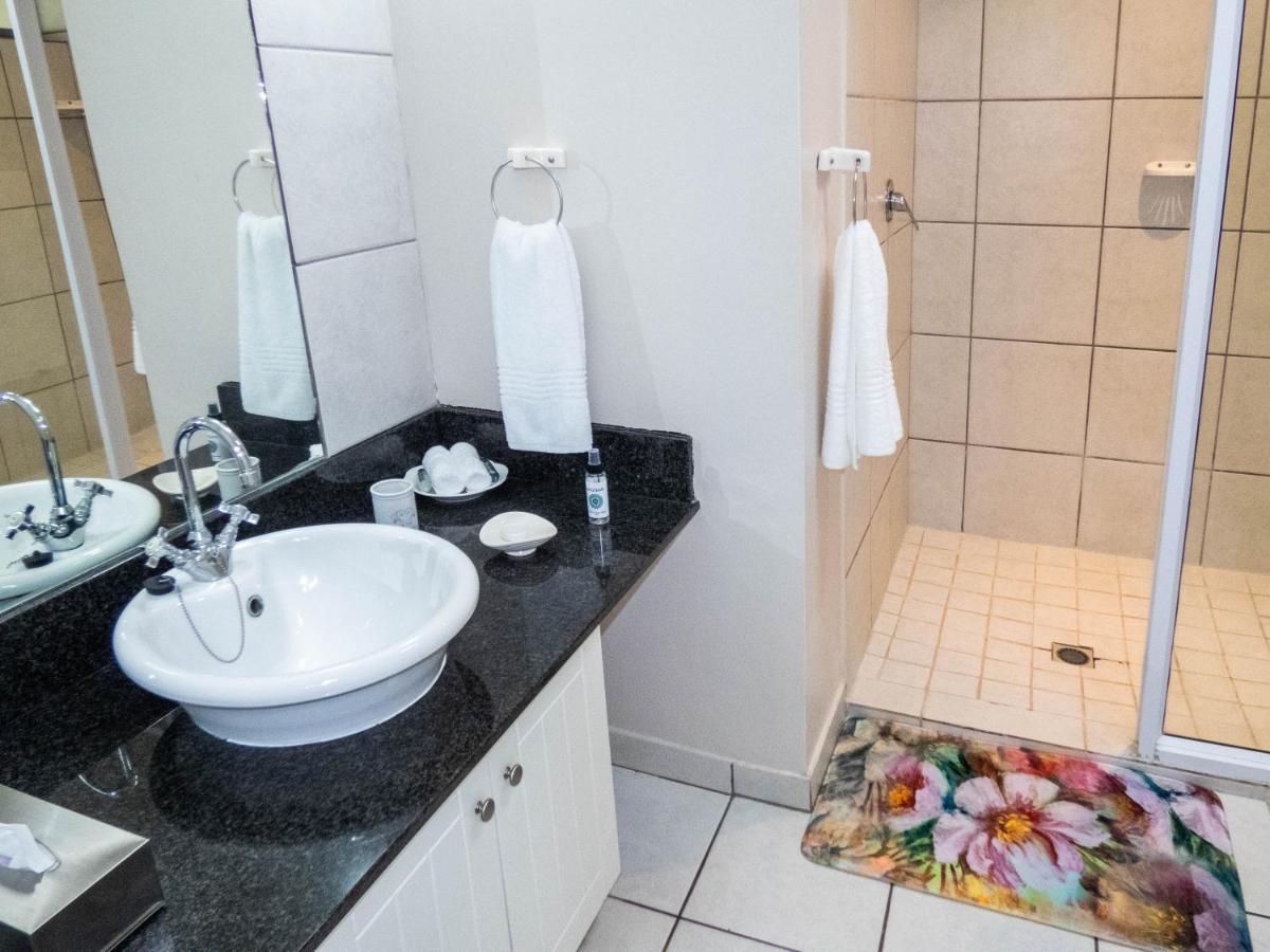 Sheilan House Hotel Port Alfred Buitenkant foto