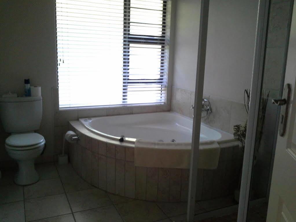 Sheilan House Hotel Port Alfred Buitenkant foto